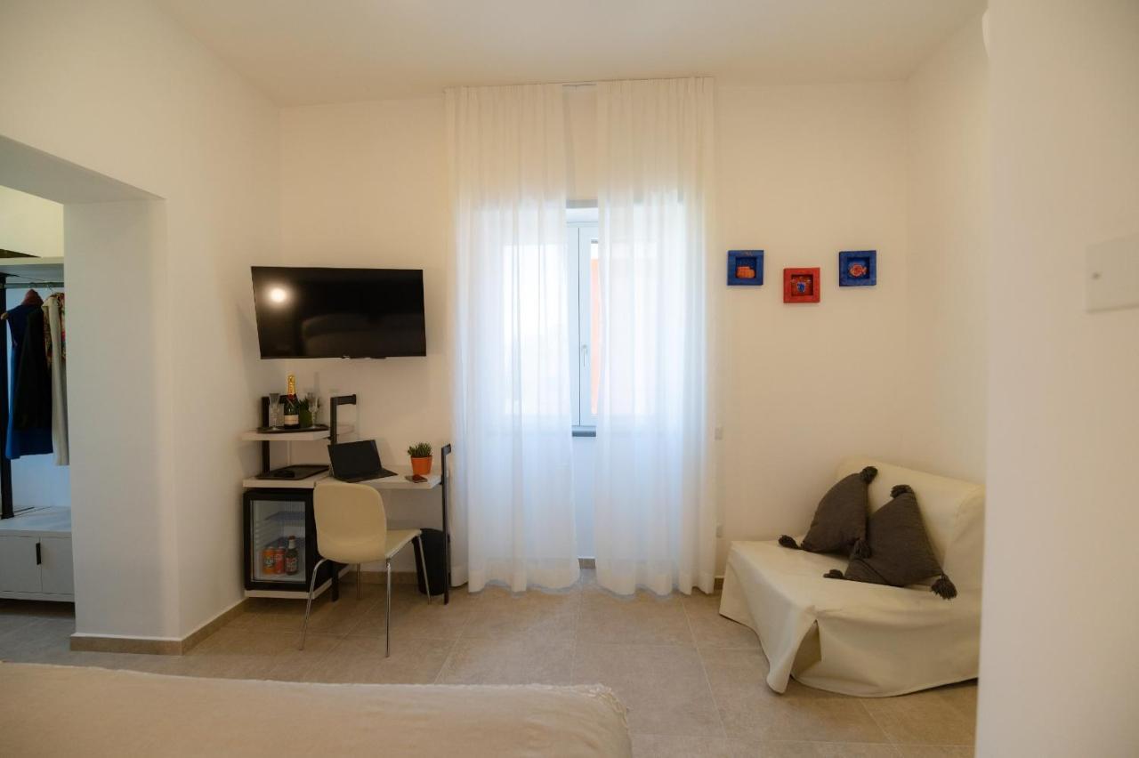 Callia Rooms Procida Bagian luar foto